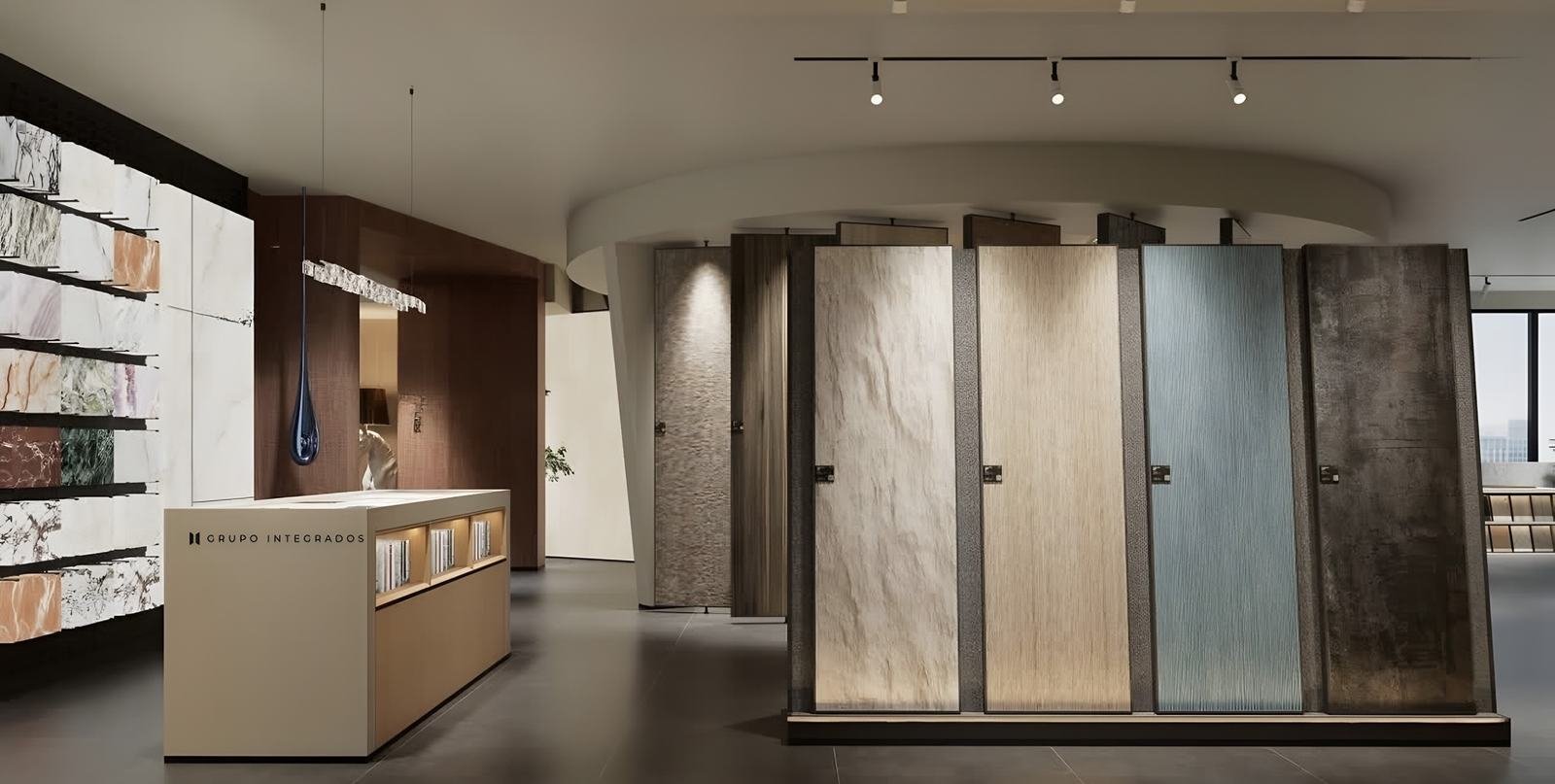 Láminas con textura de piedra y madera en exhibición