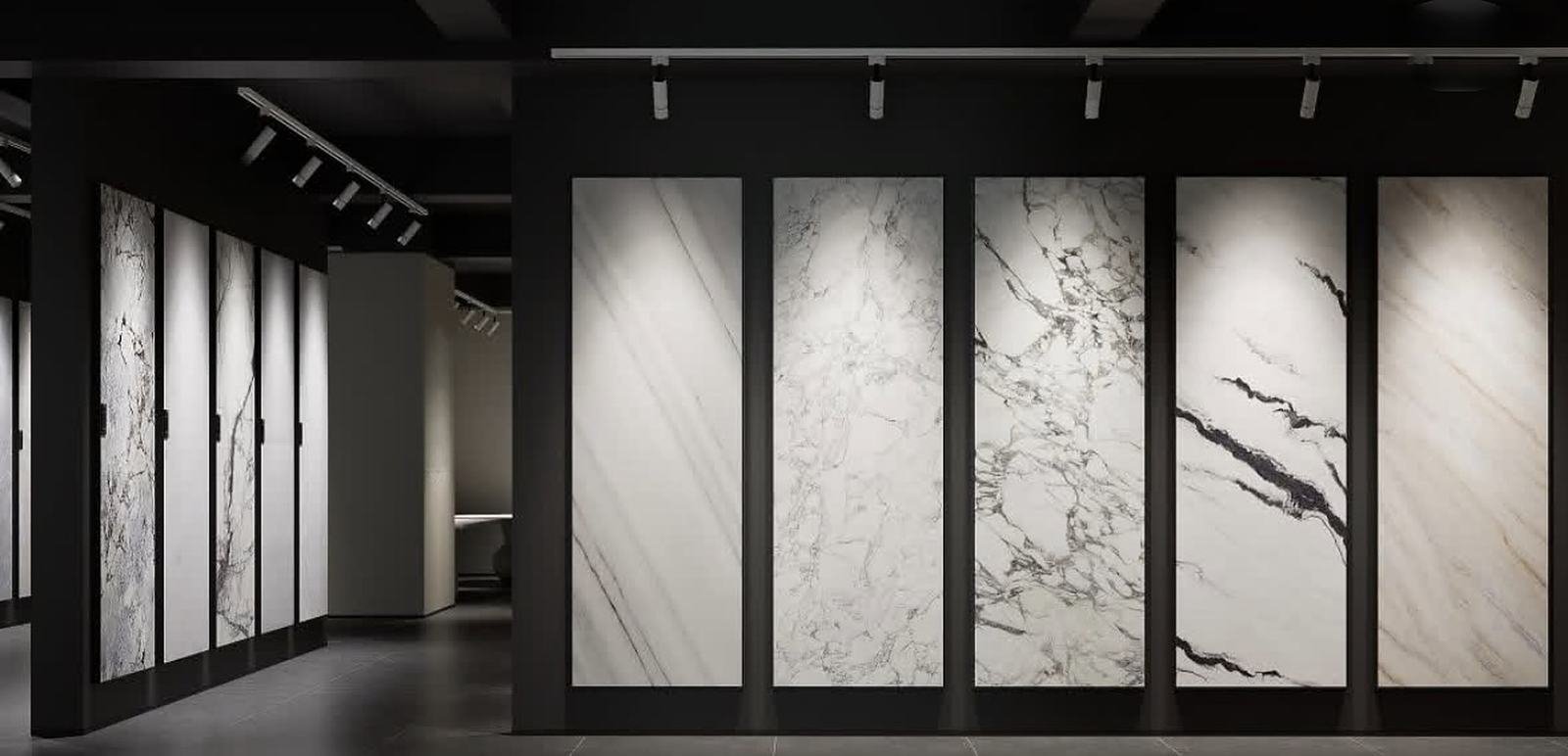 Muro de láminas de mármol blanco con vetas
